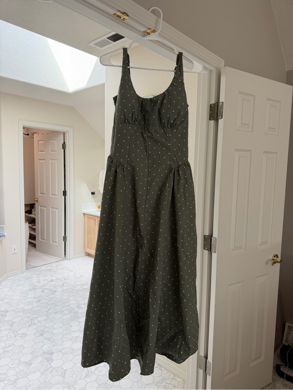 Abercrombie Bra-Free Dylan Midi Dress - Picture 3 of 4